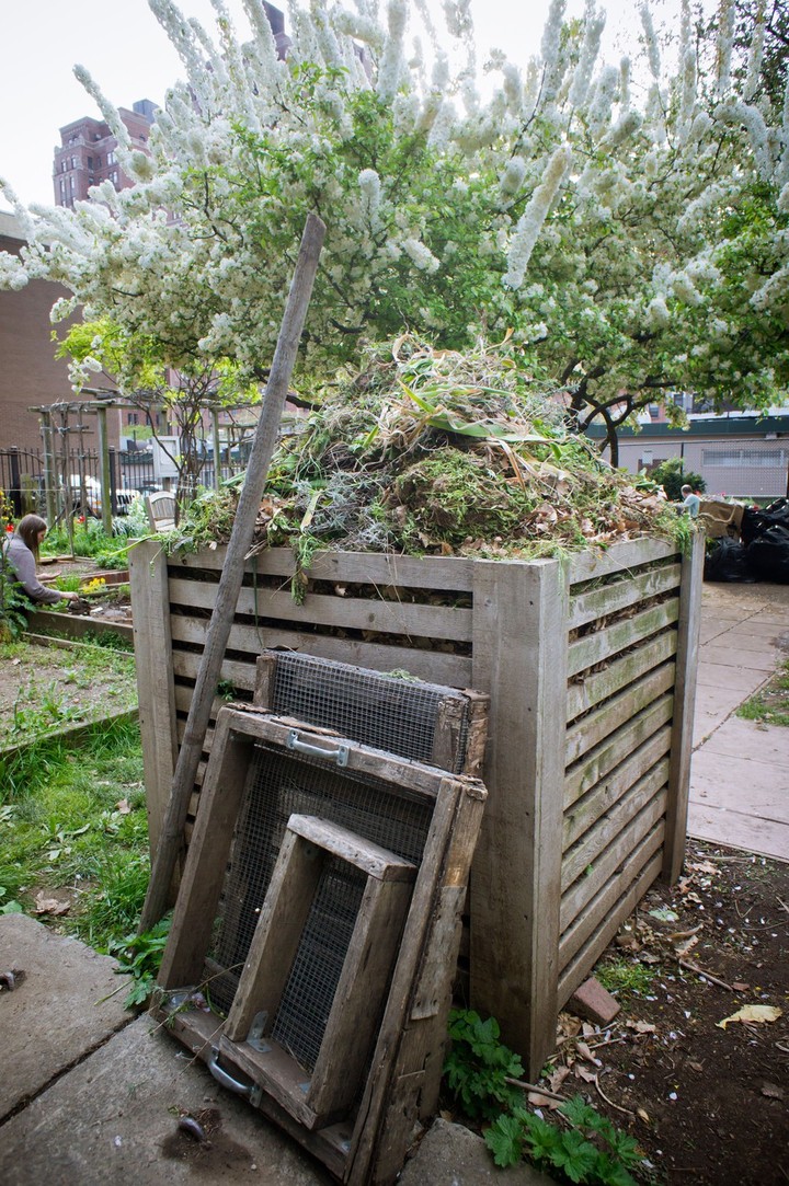 Nová záhrada - kompost